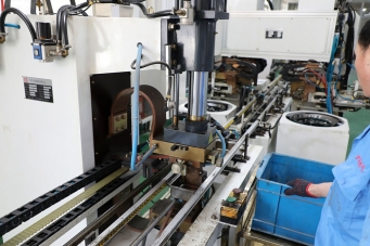 自動點(diǎn)焊機(jī)